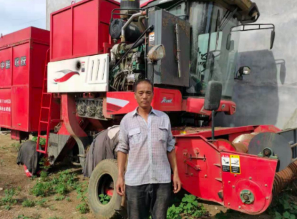 22歲貨車司機(jī)為什么堅持購買鄭州中聯(lián)花生機(jī)?