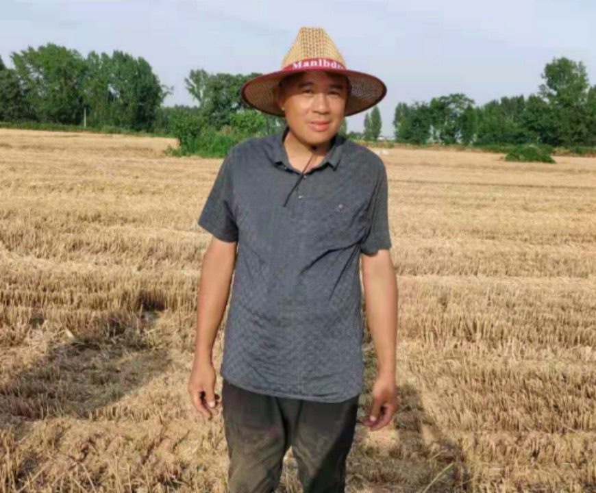 放棄萬元月薪回農(nóng)村創(chuàng)業(yè)——購買鄭州中聯(lián)花生機(jī)
人